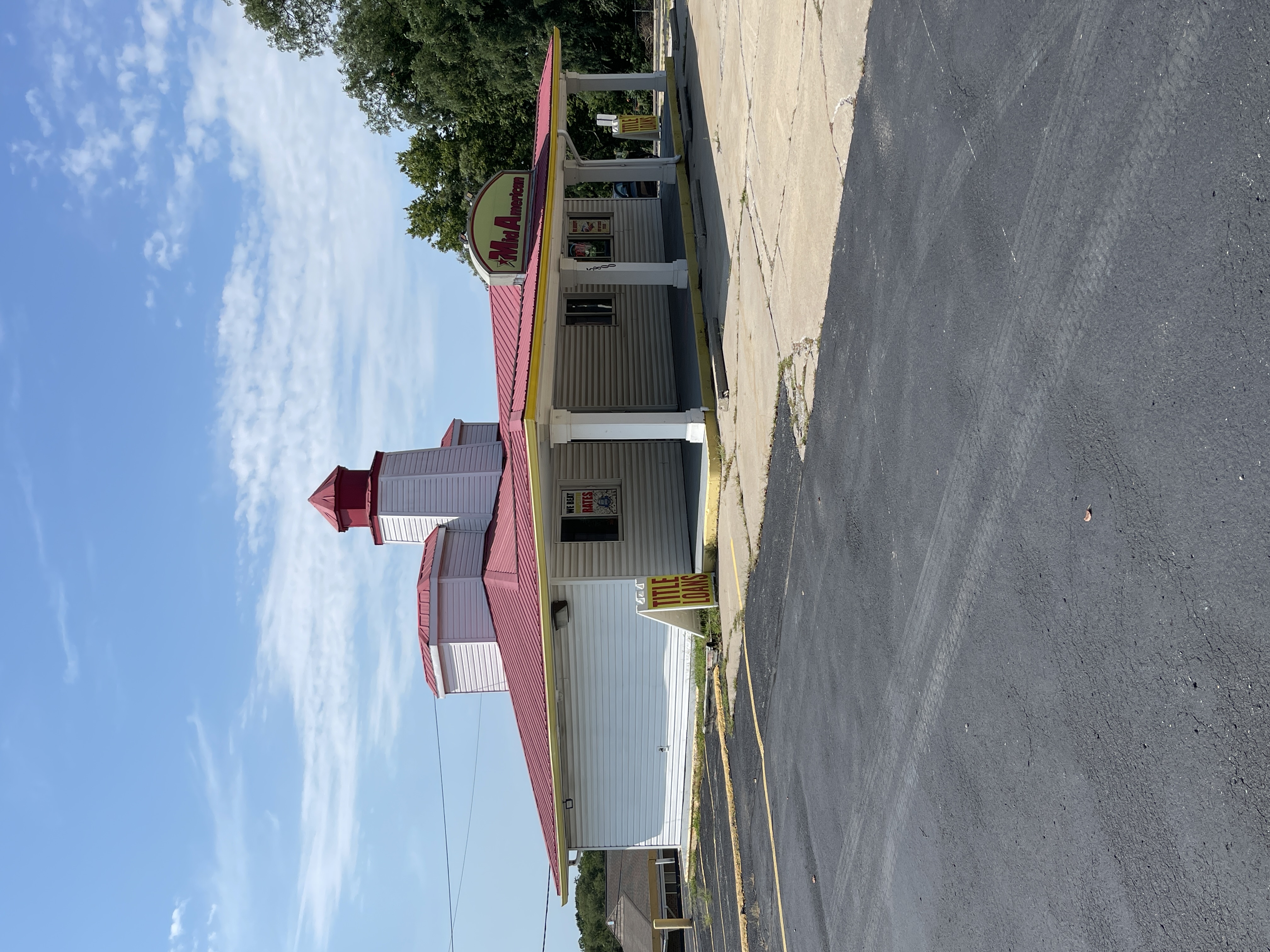 5800 North Oak Trafficway, Gladstone